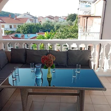 بيت ضيافة And With Parking Space Lopar, Rab - 23825