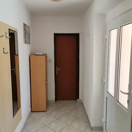 بيت ضيافة And With Parking Space Lopar, Rab - 23825