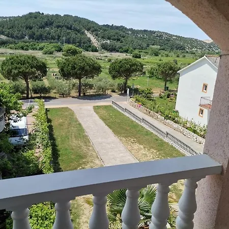 Maison d'hôtes And With Parking Space Lopar, Rab - 23825
